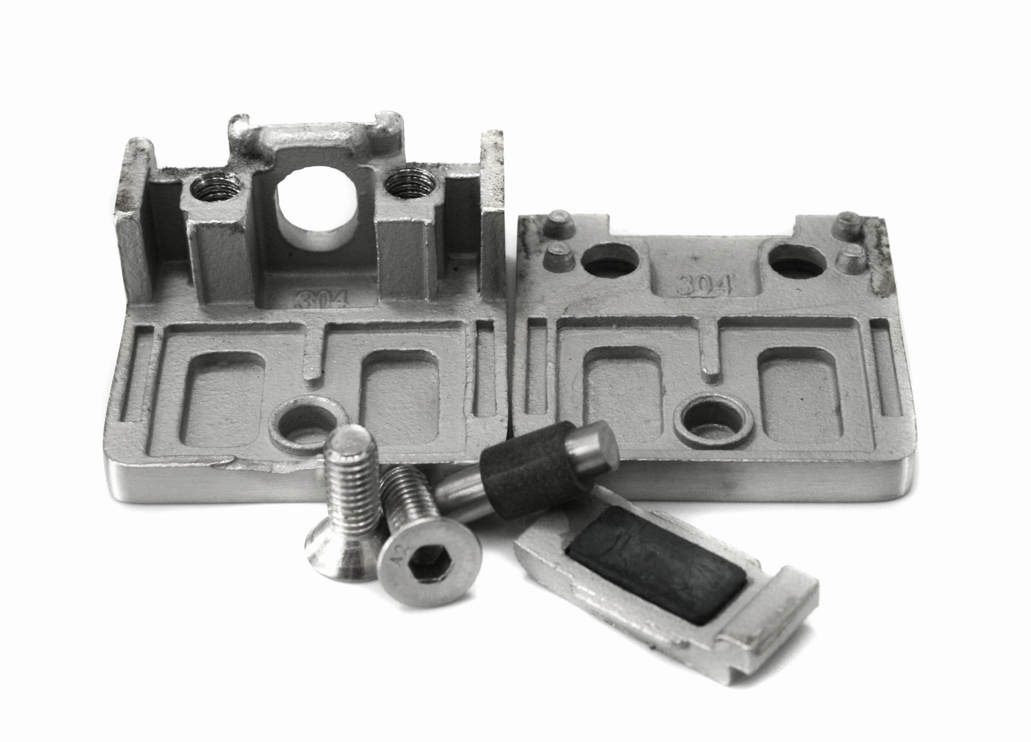 Pince 45x45mm, AISI 304, brossé avec plaque de sécurité et goupille